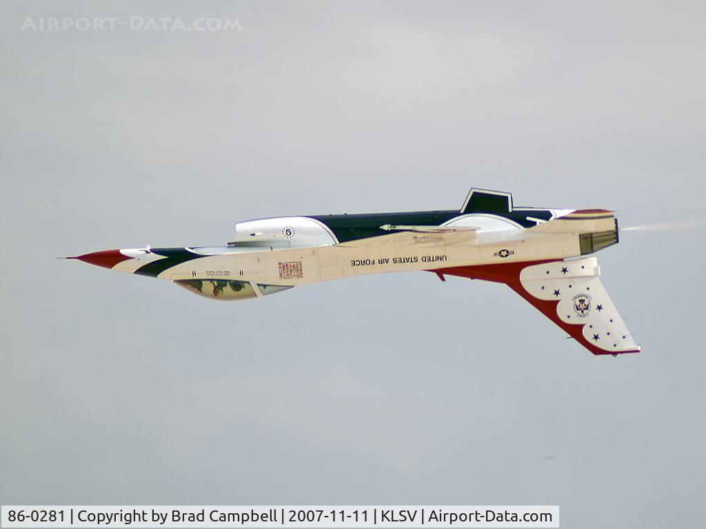 86-0281, 1986 General Dynamics F-16C Fighting Falcon C/N 5C-387, USA - Air Force / 1986 General Dynamics F-16C Fighting Falcon (Block 32D) - Thunderbird #5 - Major Ed Casey (Lead Solo)