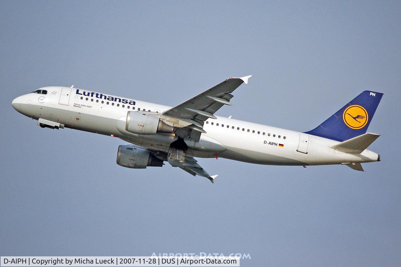 D-AIPH, 1989 Airbus A320-211 C/N 0086, Climbing out of Duesseldorf