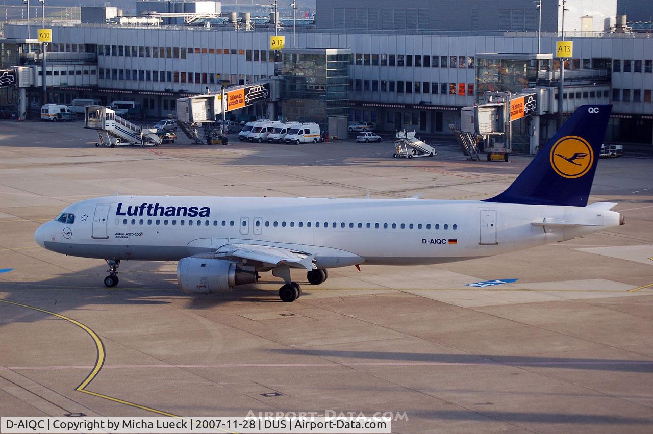 D-AIQC, 1991 Airbus A320-211 C/N 0201, Taxiing to the runway