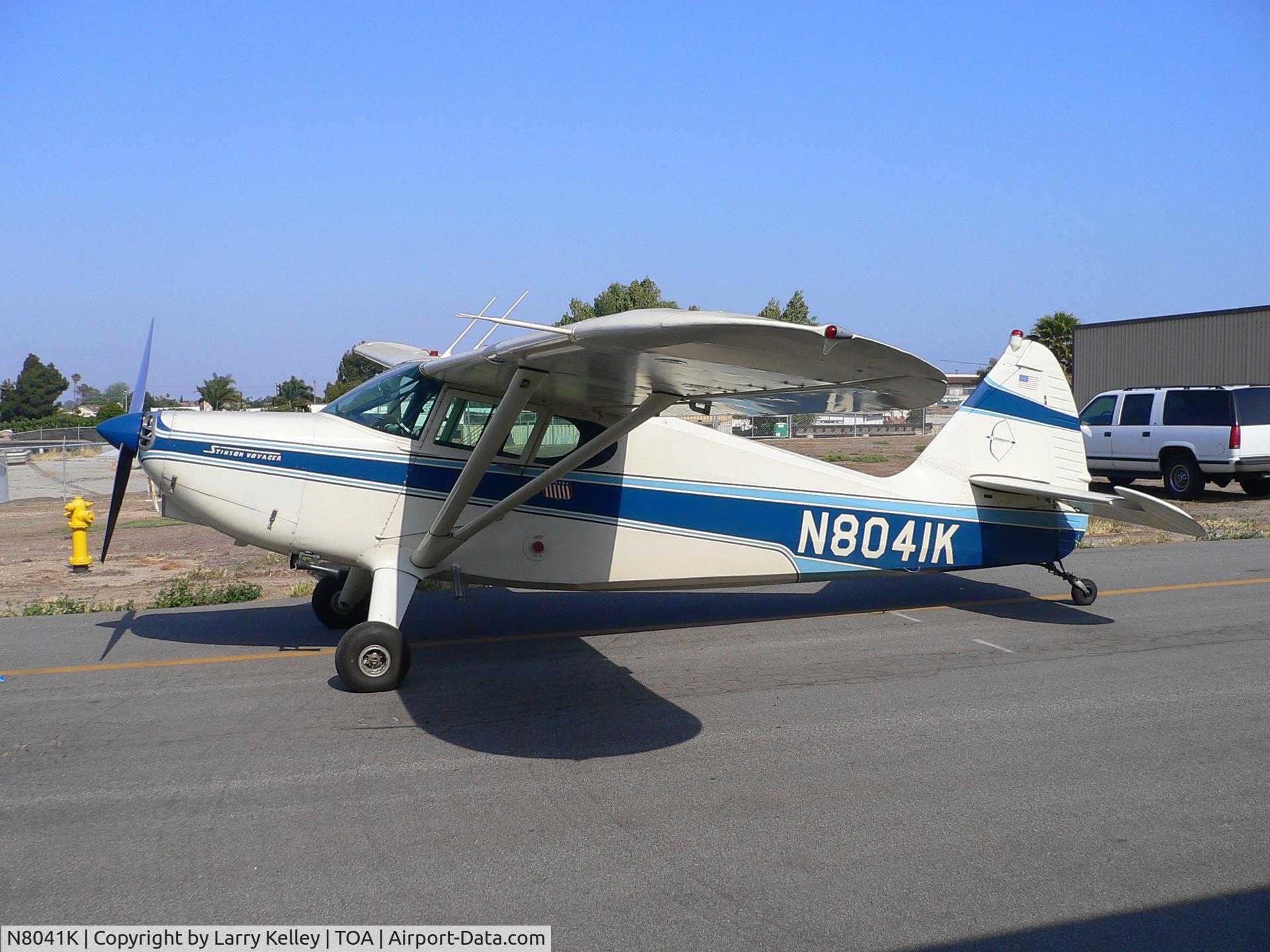 N8041K, 1947 Stinson 108-2 Voyager C/N 108-3041, Two-tone blue and white