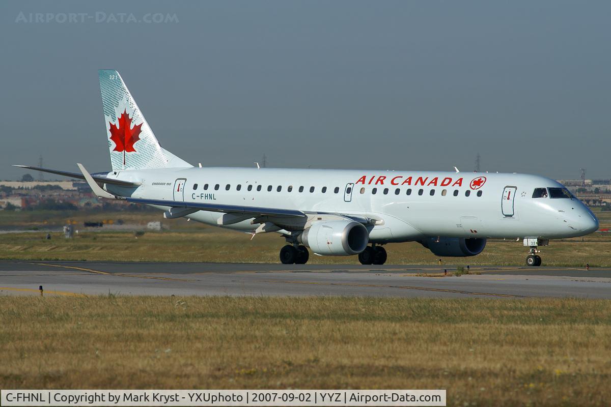 C-FHNL, 2007 Embraer 190AR (ERJ-190-100IGW) C/N 19000070, Taxiing for departure via RWY23.