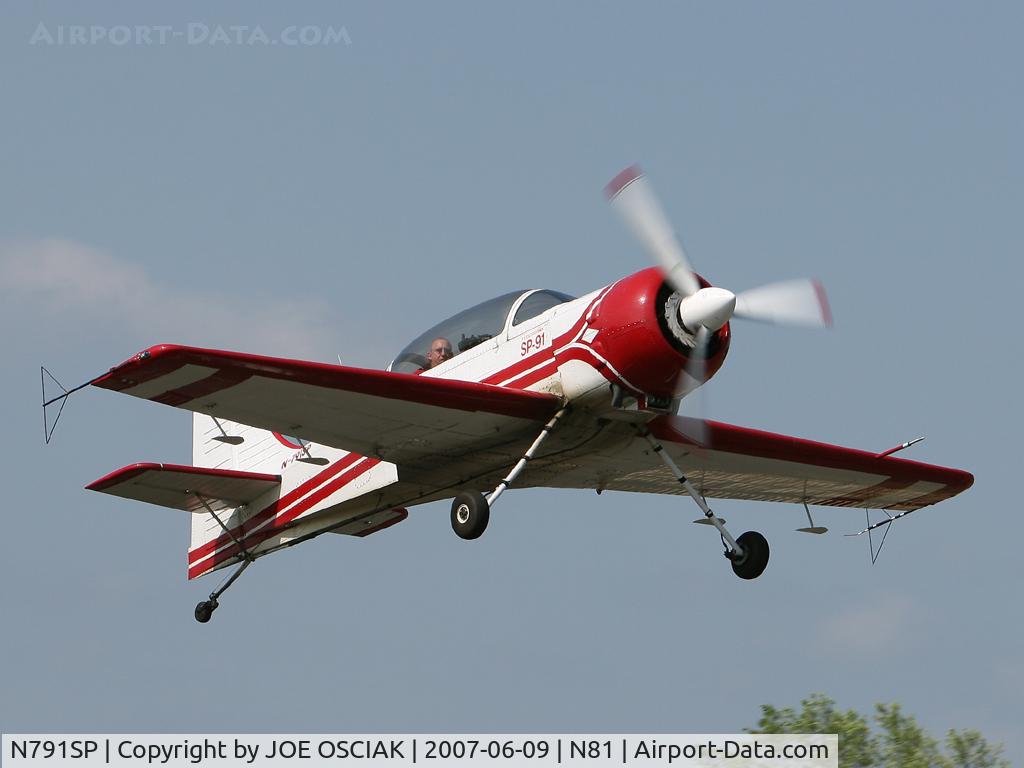 N791SP, 1991 Technoavia SP-91 C/N 02-05, Taking off from Hammonton