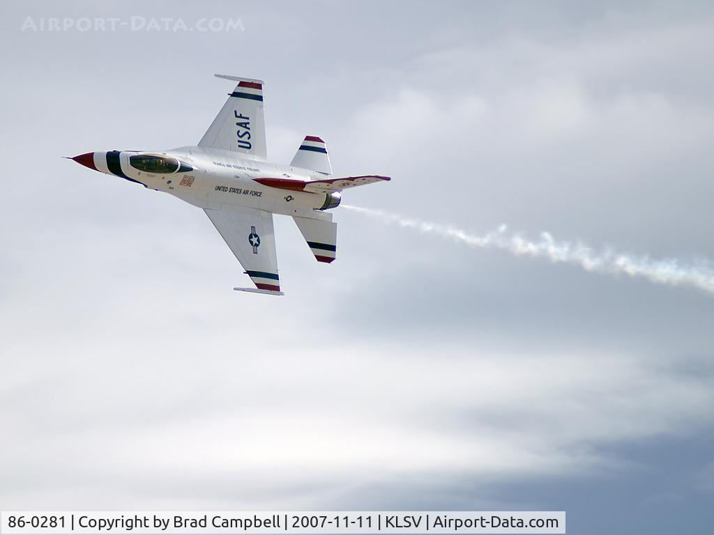 86-0281, 1986 General Dynamics F-16C Fighting Falcon C/N 5C-387, USA - Air Force / 1986 General Dynamics F-16C Fighting Falcon (Block 32D) - Thunderbird #5 - Major Ed Casey (Lead Solo)