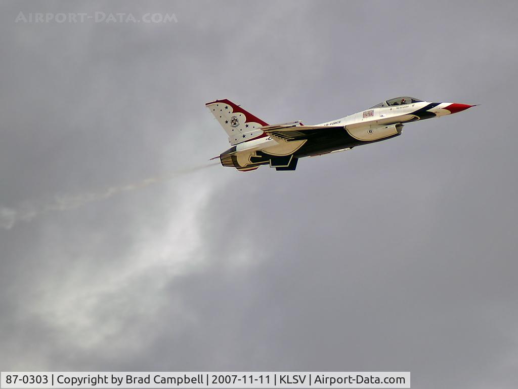 87-0303, 1987 General Dynamics F-16C Fighting Falcon C/N 5C-564, USA - Air Force / 1987 General Dynamics F-16C Fighting Falcon (Block 32H) - Thunderbird #6 - Major Samantha Weeks (Opposing Solo)