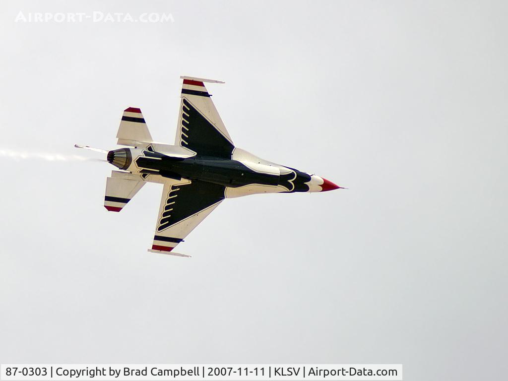 87-0303, 1987 General Dynamics F-16C Fighting Falcon C/N 5C-564, USA - Air Force / 1987 General Dynamics F-16C Fighting Falcon (Block 32H) - Thunderbird #6 - Major Samantha Weeks (Opposing Solo)