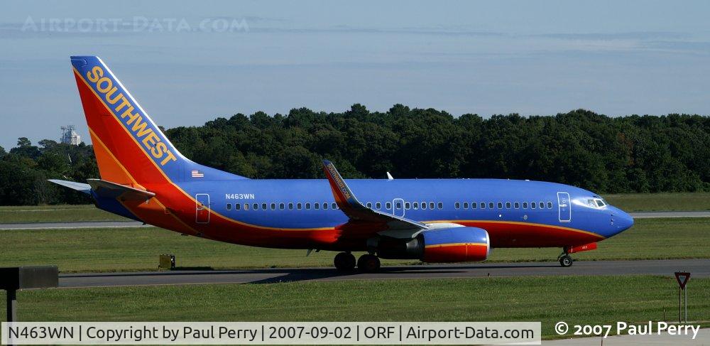 N463WN, 2004 Boeing 737-7H4 C/N 32467, Taxiing off the active runway