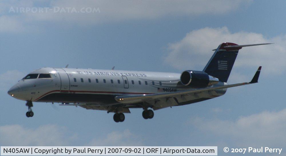 N405AW, 1999 Bombardier CRJ-200LR (CL-600-2B19) C/N 7362, Nice and easy, coming down