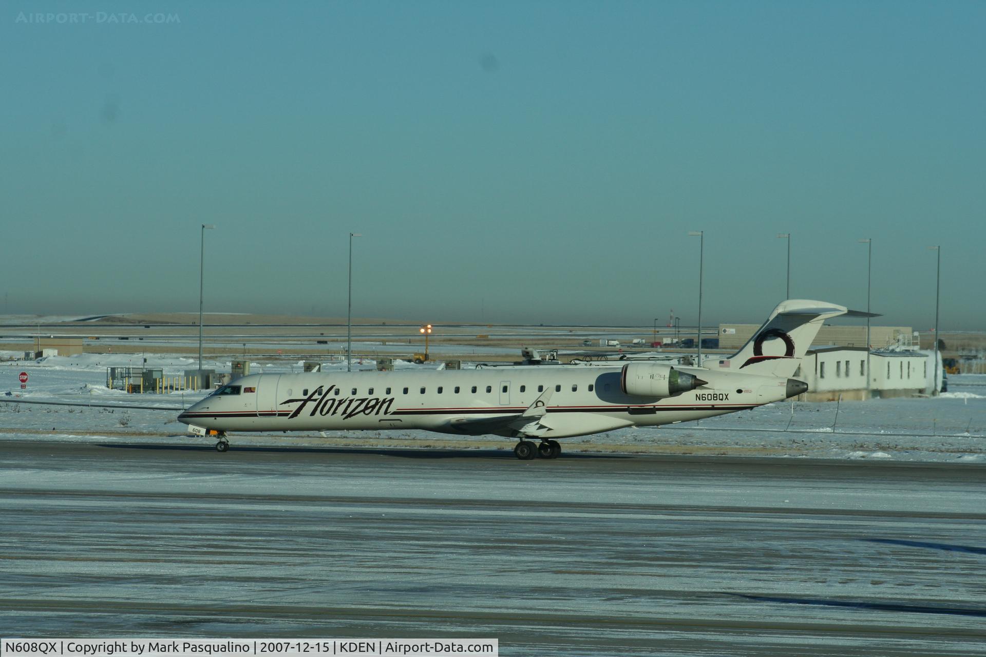 N608QX, 2001 Bombardier CRJ-701 (CL-600-2C10) Regional Jet C/N 10026, CL-600-2C10