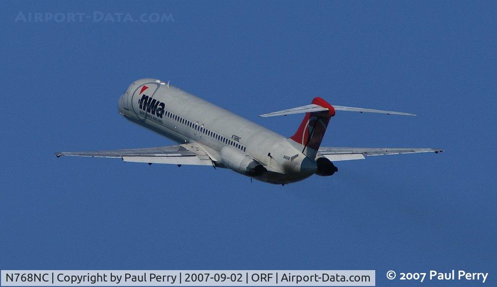 N768NC, 1977 McDonnell Douglas DC-9-51 C/N 47729, Up into a gorgeous sky