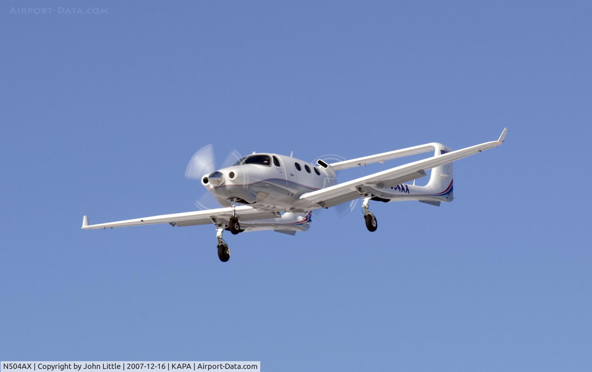 N504AX, 2004 Adam Aircraft A500 C/N 0004, Approach to 17L
