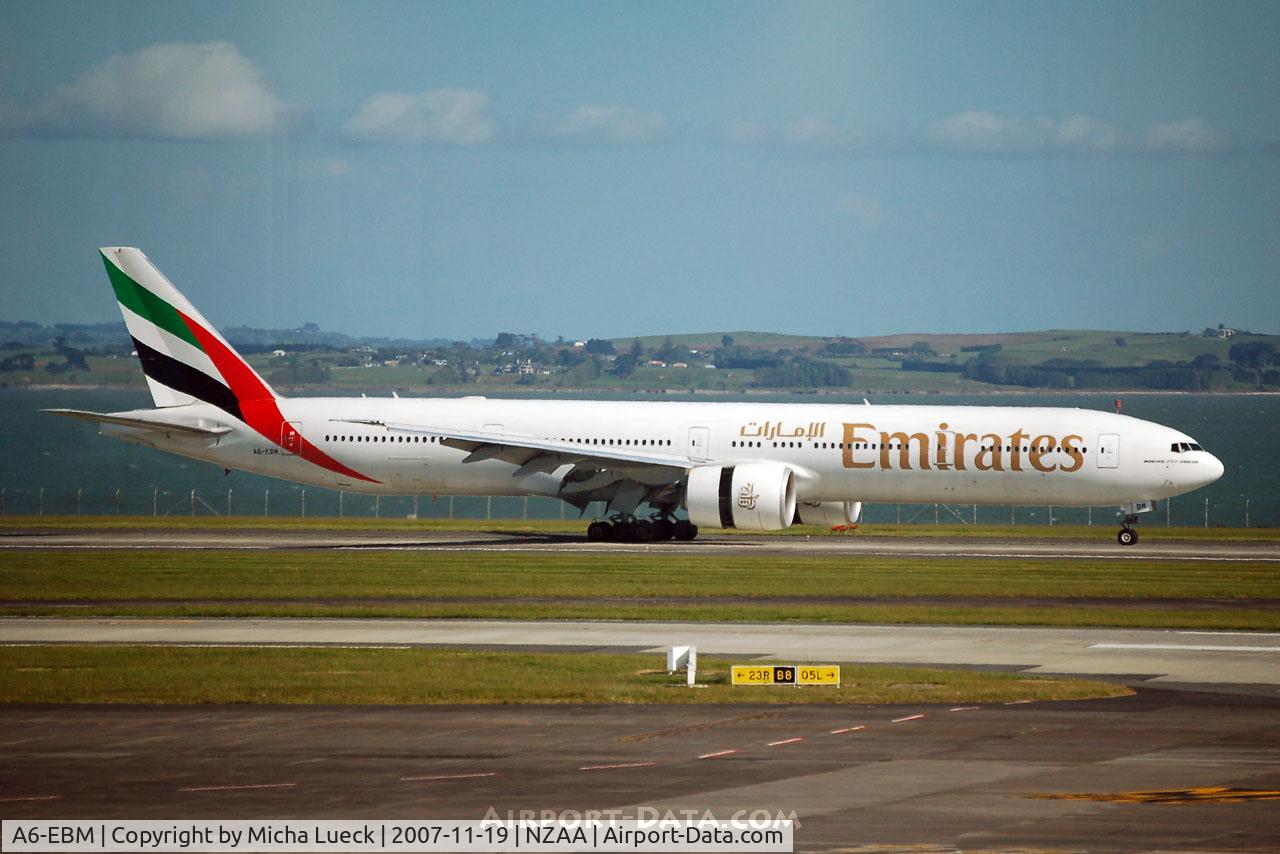 A6-EBM, 2006 Boeing 777-31H/ER C/N 34482, Just touched down