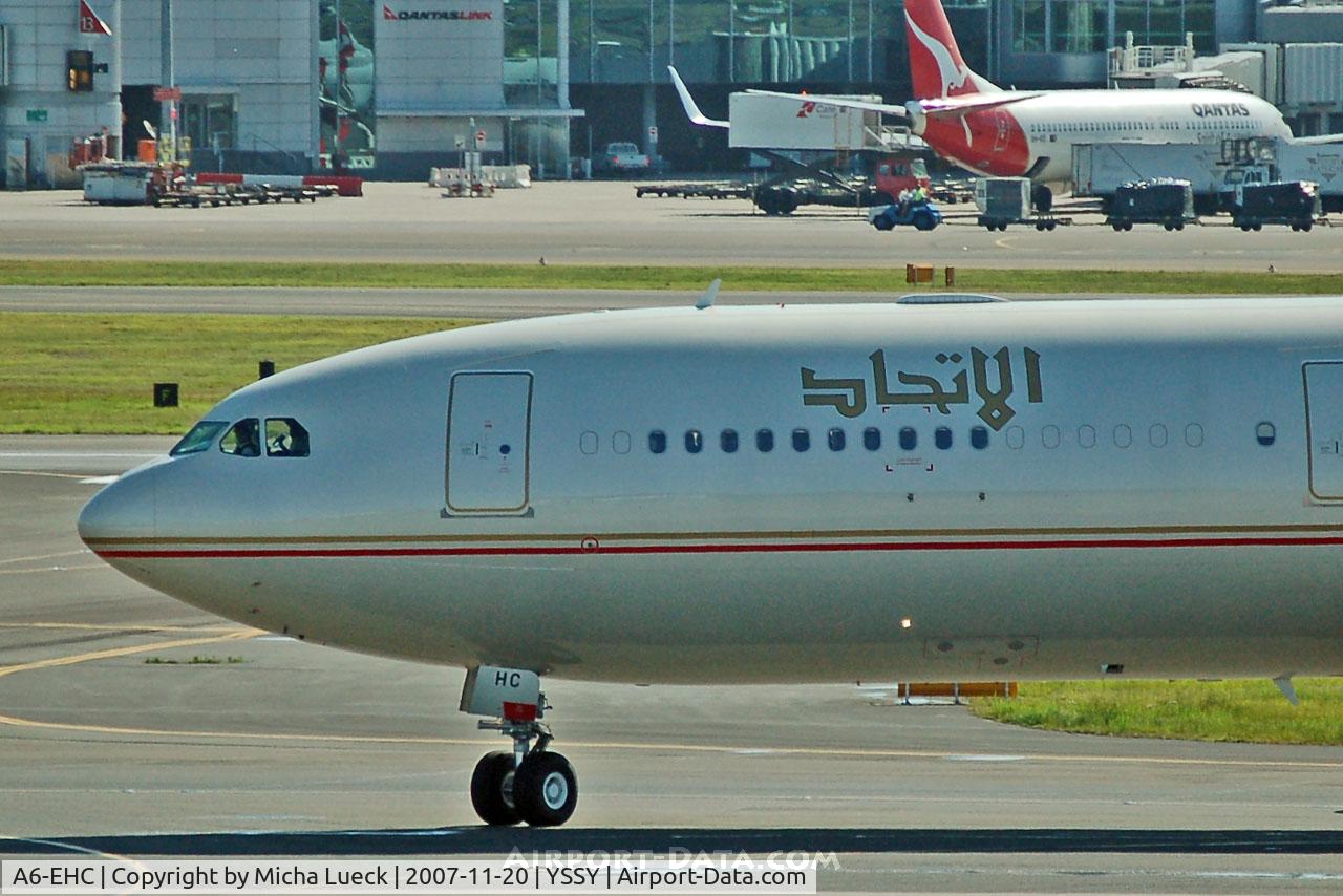 A6-EHC, 2006 Airbus A340-541 C/N 761, Arriving at the gate