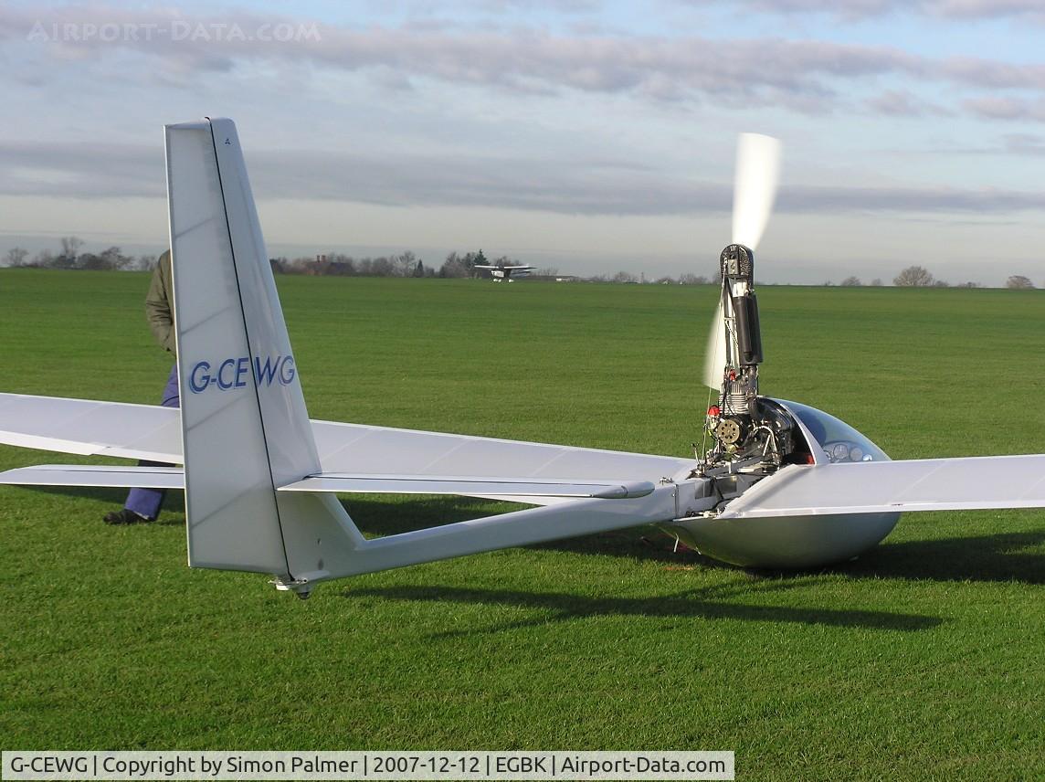 G-CEWG, Aerola Alatus-M C/N AS 01-011, Alatus-M doing engine runs at Sywell