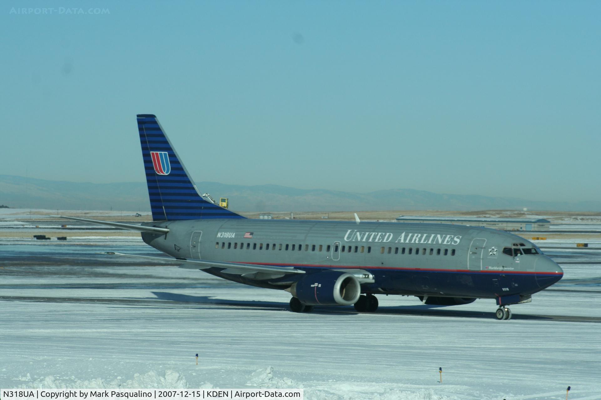 N318UA, 1988 Boeing 737-322 C/N 23950, Boeing 737-300