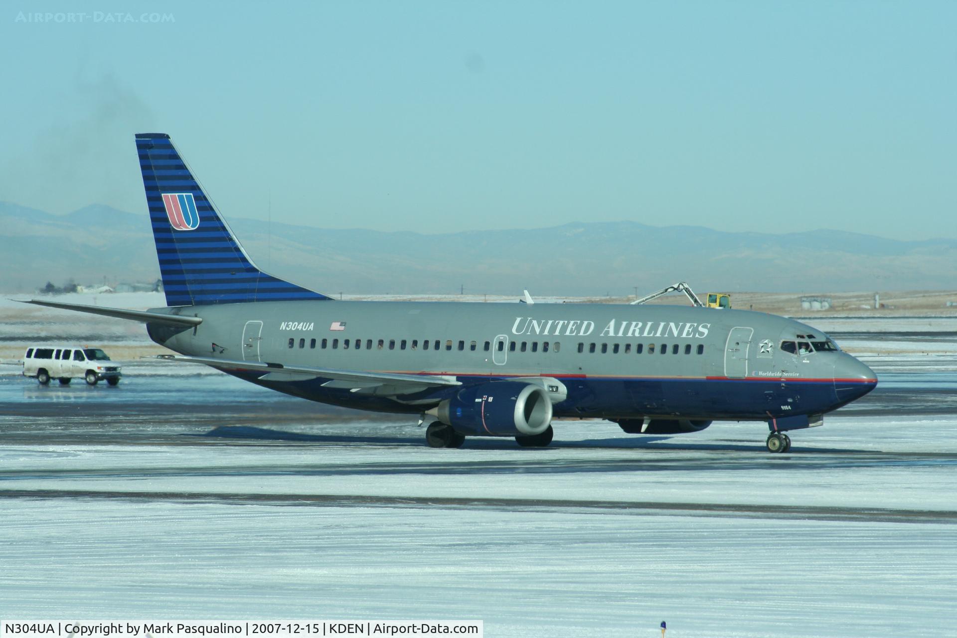 N304UA, 1987 Boeing 737-322 C/N 23665, Boeing 737-300