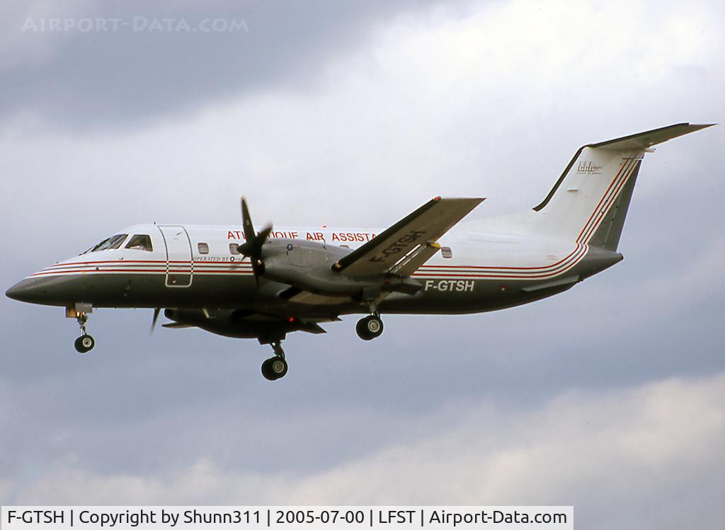 F-GTSH, 1988 Embraer EMB-120ER Brasilia C/N 120104, Take off rwy 23