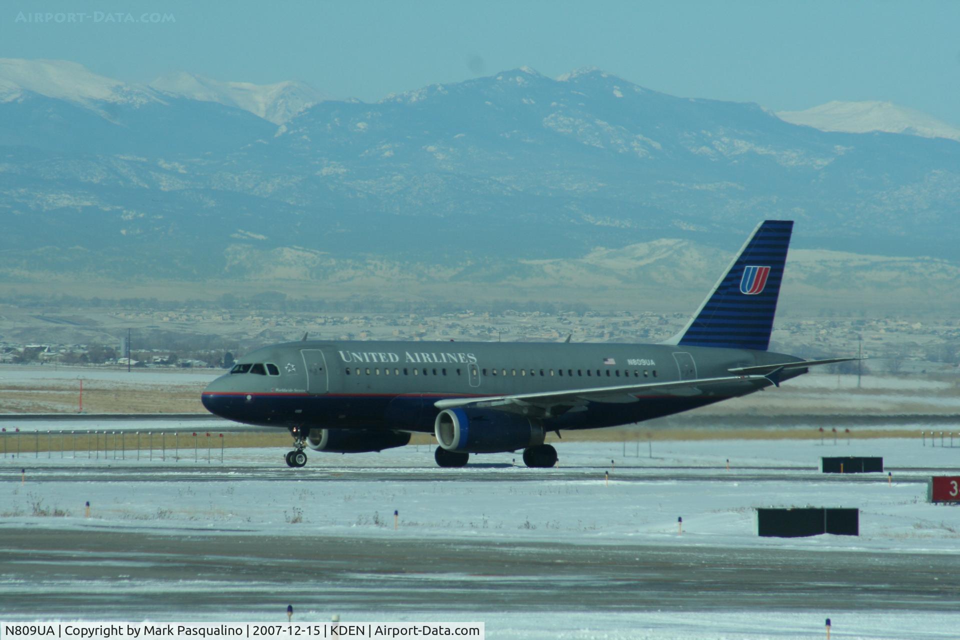 N809UA, 1998 Airbus A319-131 C/N 825, Airbus A319