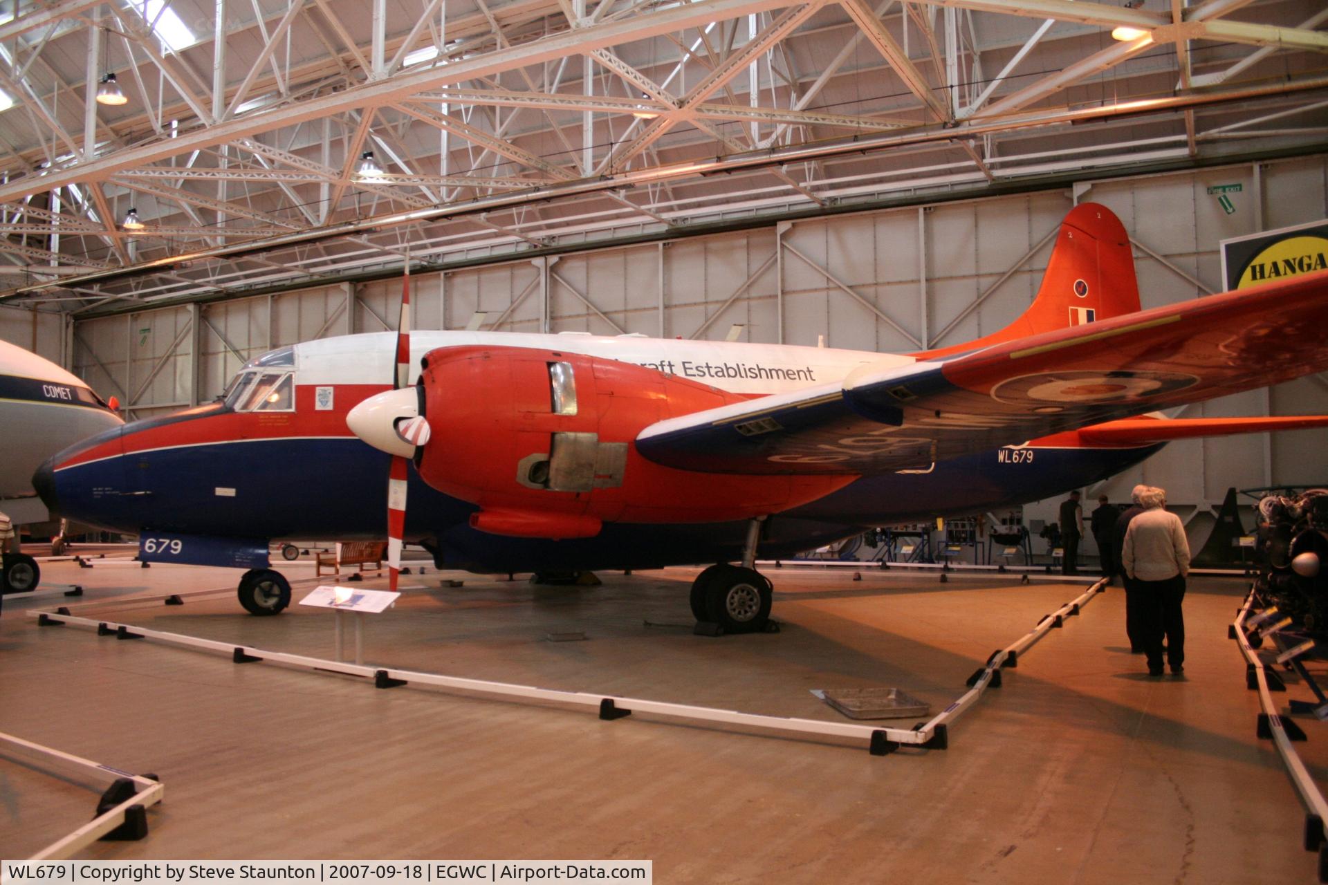 WL679, 1953 Vickers Varsity T.1 C/N Not found WL679, Taken at Cosford 18th September 2007
