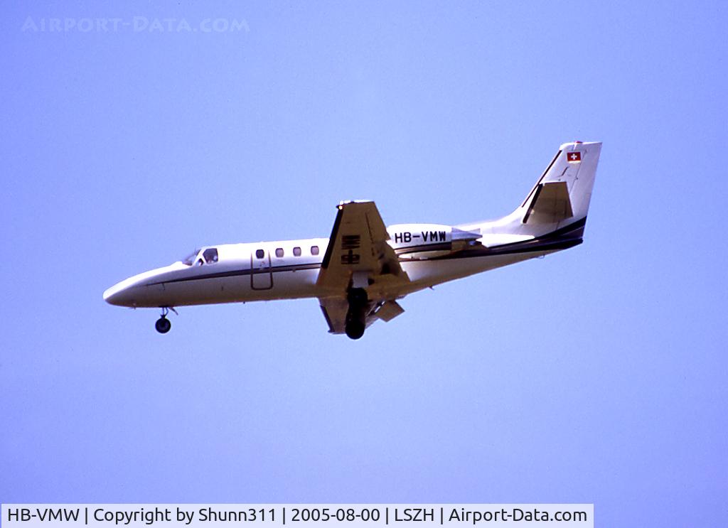 HB-VMW, 2001 Cessna 550B Citation Bravo C/N 550-0955, Landing rwy 14