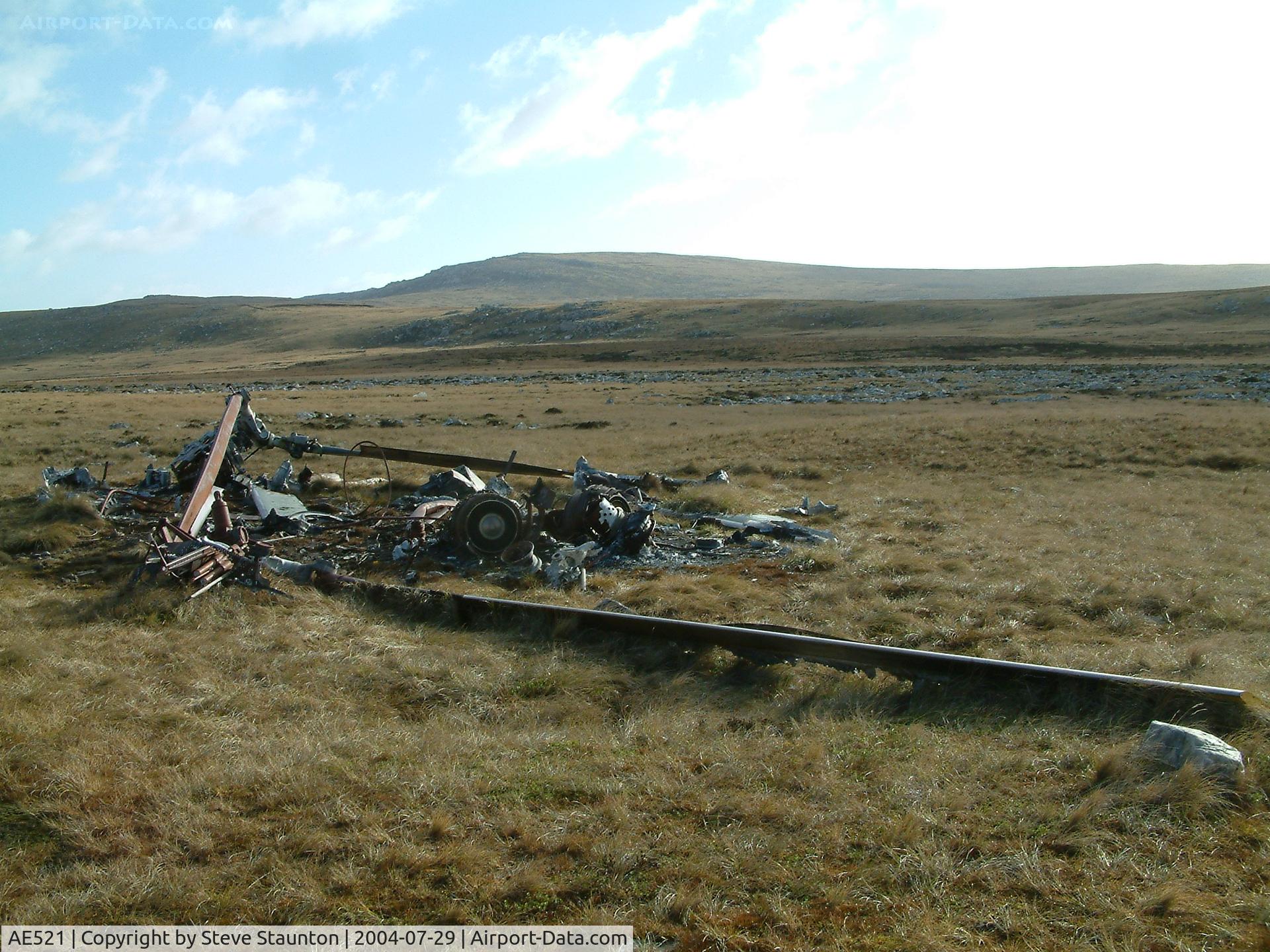 AE521, Boeing Vertol CH-47C Chinook C/N B-789/CG-102, Wrecked BV Chinook CH-47C of the Argentine AF located at the foot of Mount Kent, Falkland Island. This aircraft was destroyed during the 1982 Falklands Conflict.