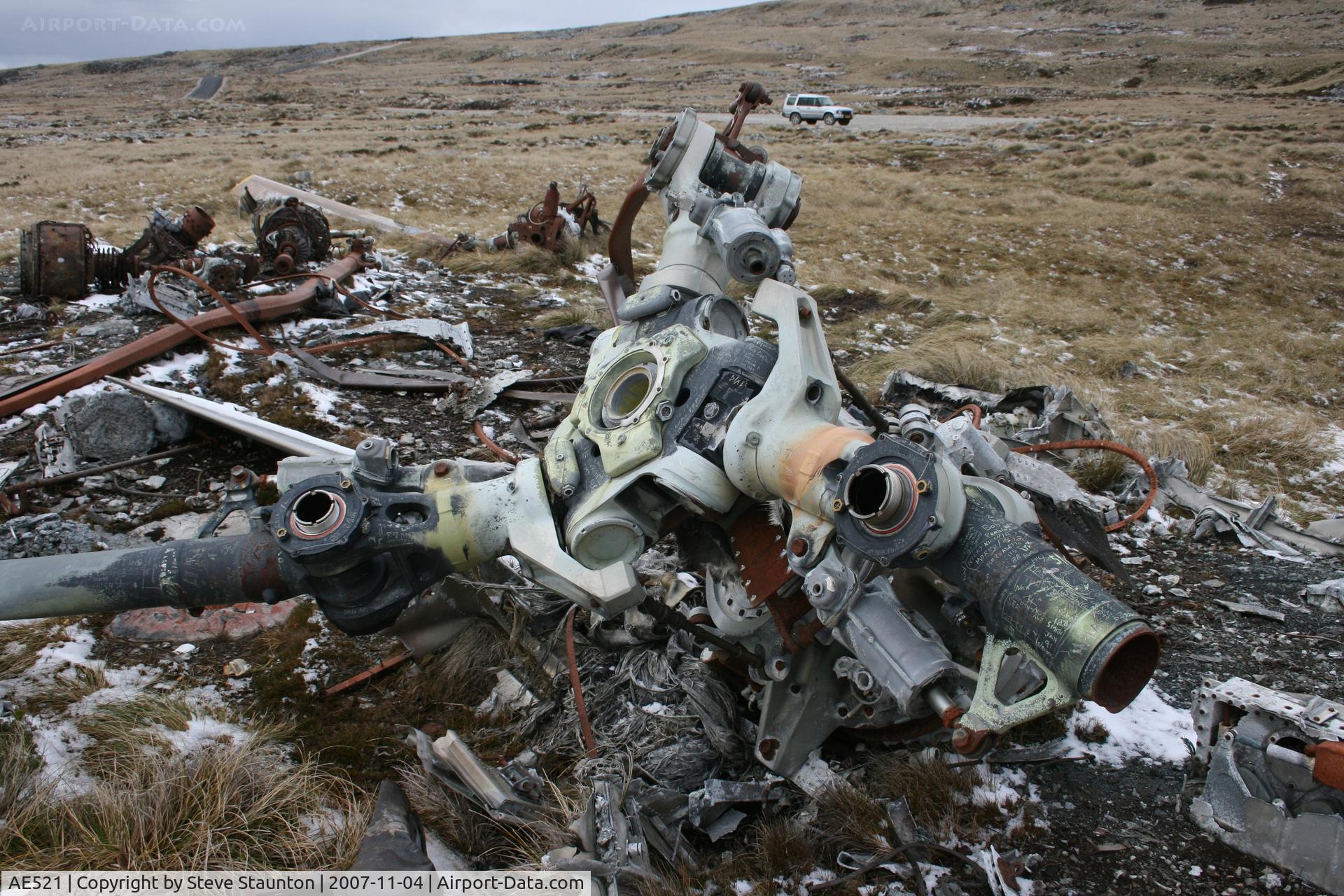 AE521, Boeing Vertol CH-47C Chinook C/N B-789/CG-102, Wrecked BV Chinook CH-47C of the Argentine AF located at the foot of Mount Kent, Falkland Island. This aircraft was destroyed during the 1982 Falklands Conflict.