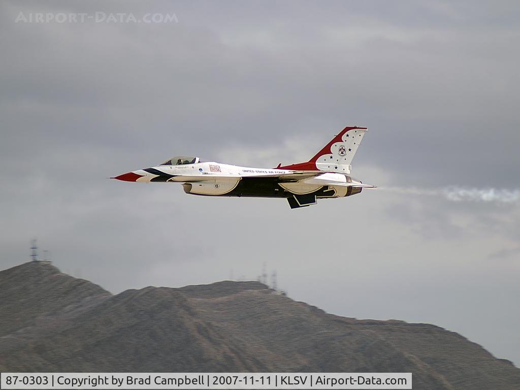 87-0303, 1987 General Dynamics F-16C Fighting Falcon C/N 5C-564, SA - Air Force / 1987 General Dynamics F-16C Fighting Falcon (Block 32H) - Thunderbird #6 - Major Samantha Weeks (Opposing Solo)