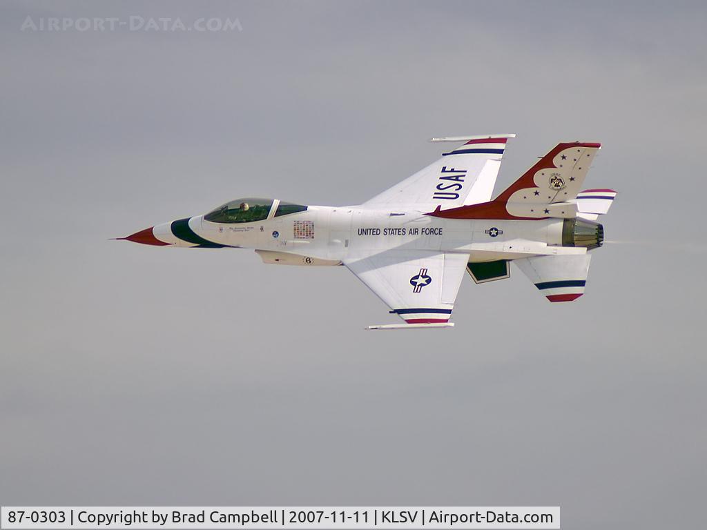 87-0303, 1987 General Dynamics F-16C Fighting Falcon C/N 5C-564, SA - Air Force / 1987 General Dynamics F-16C Fighting Falcon (Block 32H) - Thunderbird #6 - Major Samantha Weeks (Opposing Solo)