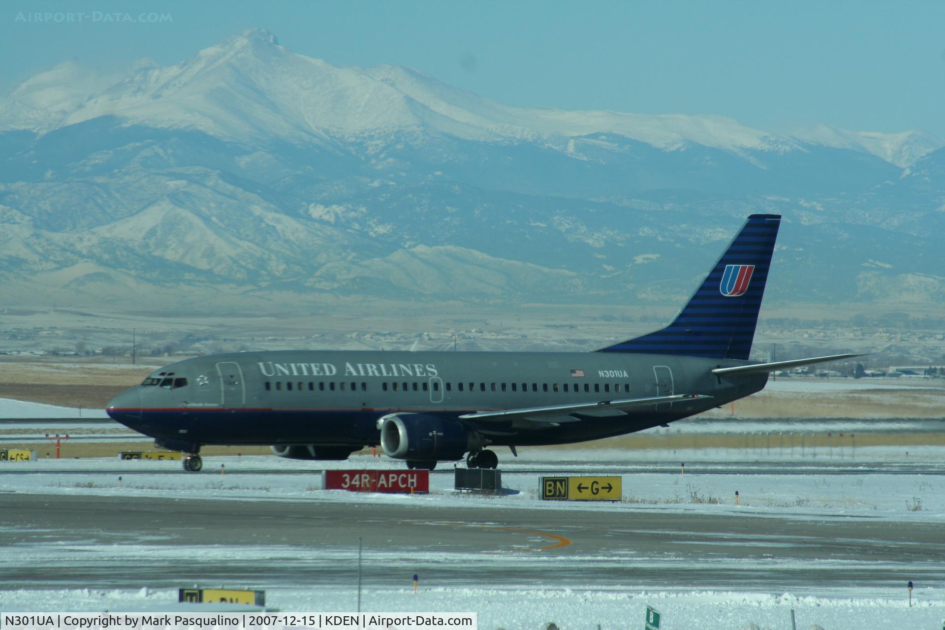 N301UA, 1986 Boeing 737-322 C/N 23642, Boeing 737-300