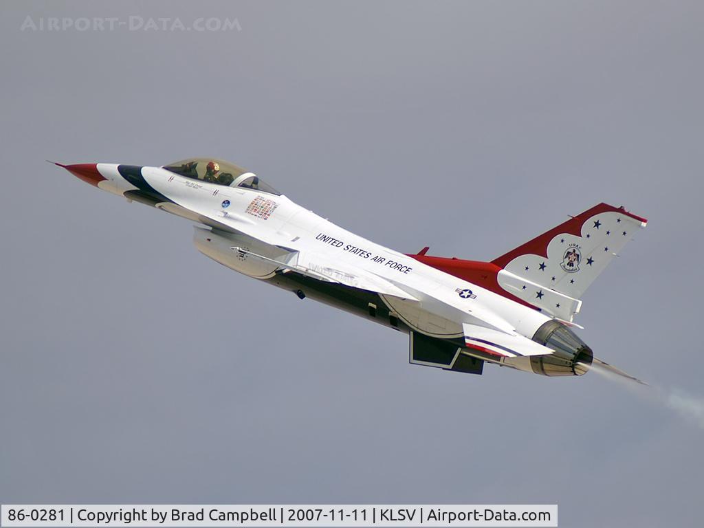 86-0281, 1986 General Dynamics F-16C Fighting Falcon C/N 5C-387, USA - Air Force / 1986 General Dynamics F-16C Fighting Falcon (Block 32D) - Thunderbird #5 - Major Ed Casey (Lead Solo)