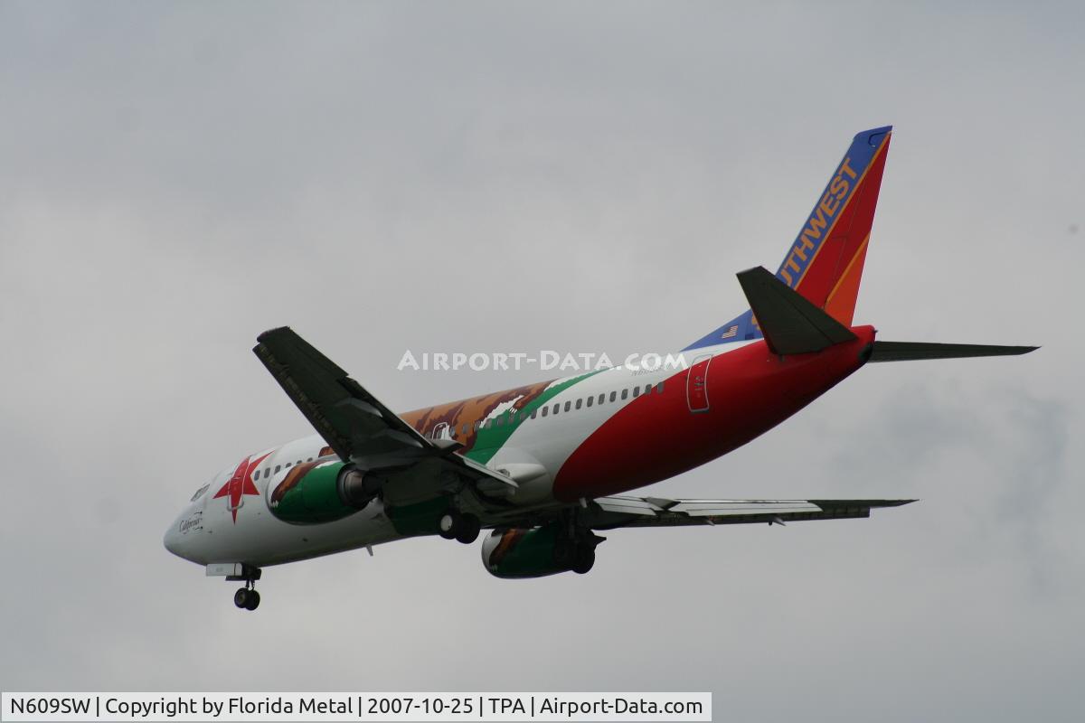 N609SW, 1995 Boeing 737-3H4 C/N 27929, California One