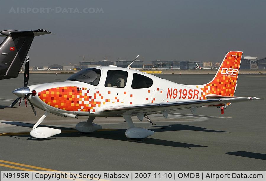 N919SR, 2007 Cirrus SR22 C/N 2713, Dubai 2007 airshow.
