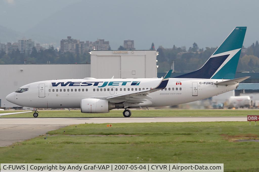 C-FUWS, 2004 Boeing 737-7CT C/N 32765, Westjet 737-700