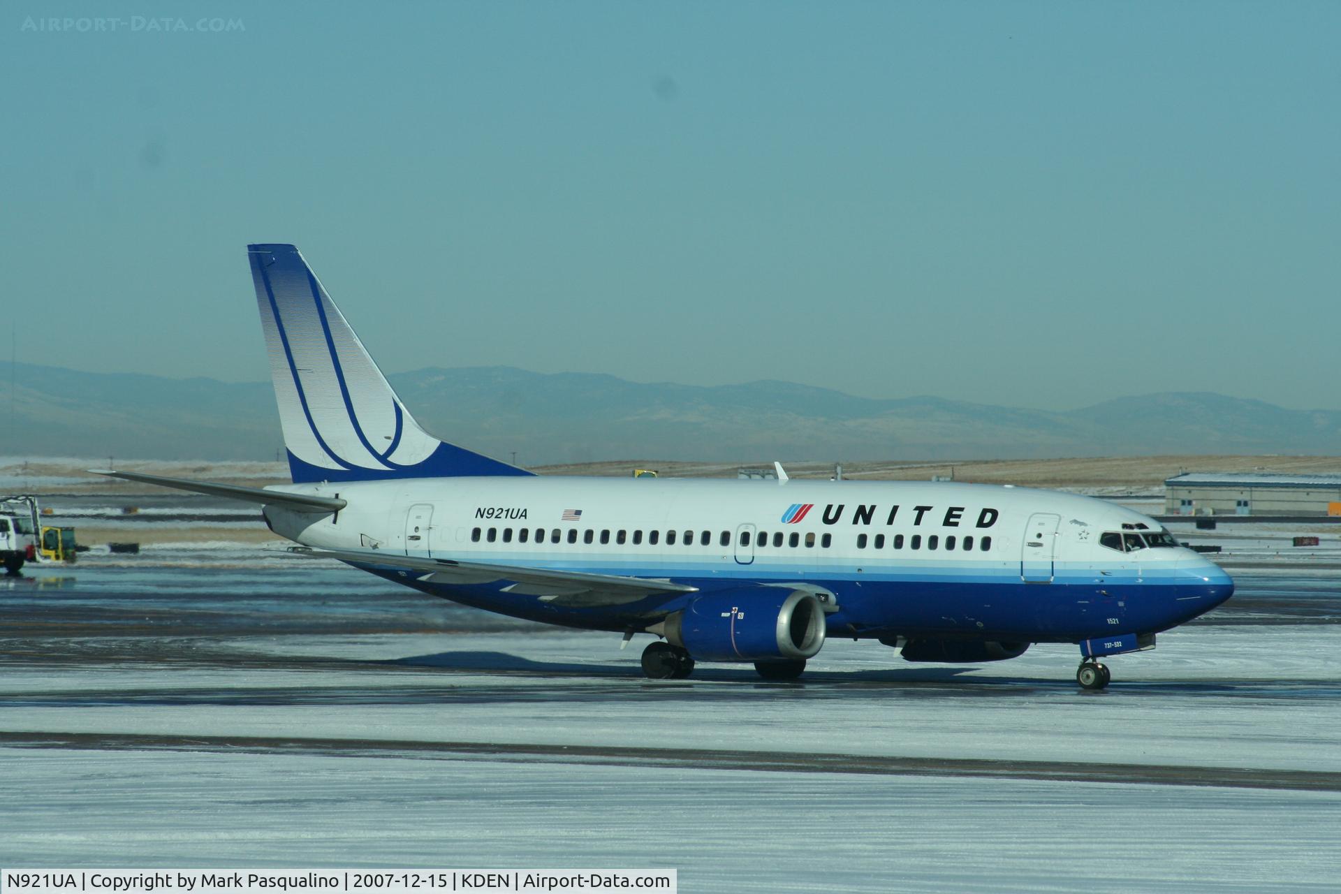 N921UA, 1991 Boeing 737-522 C/N 25388, Boeing 737-500