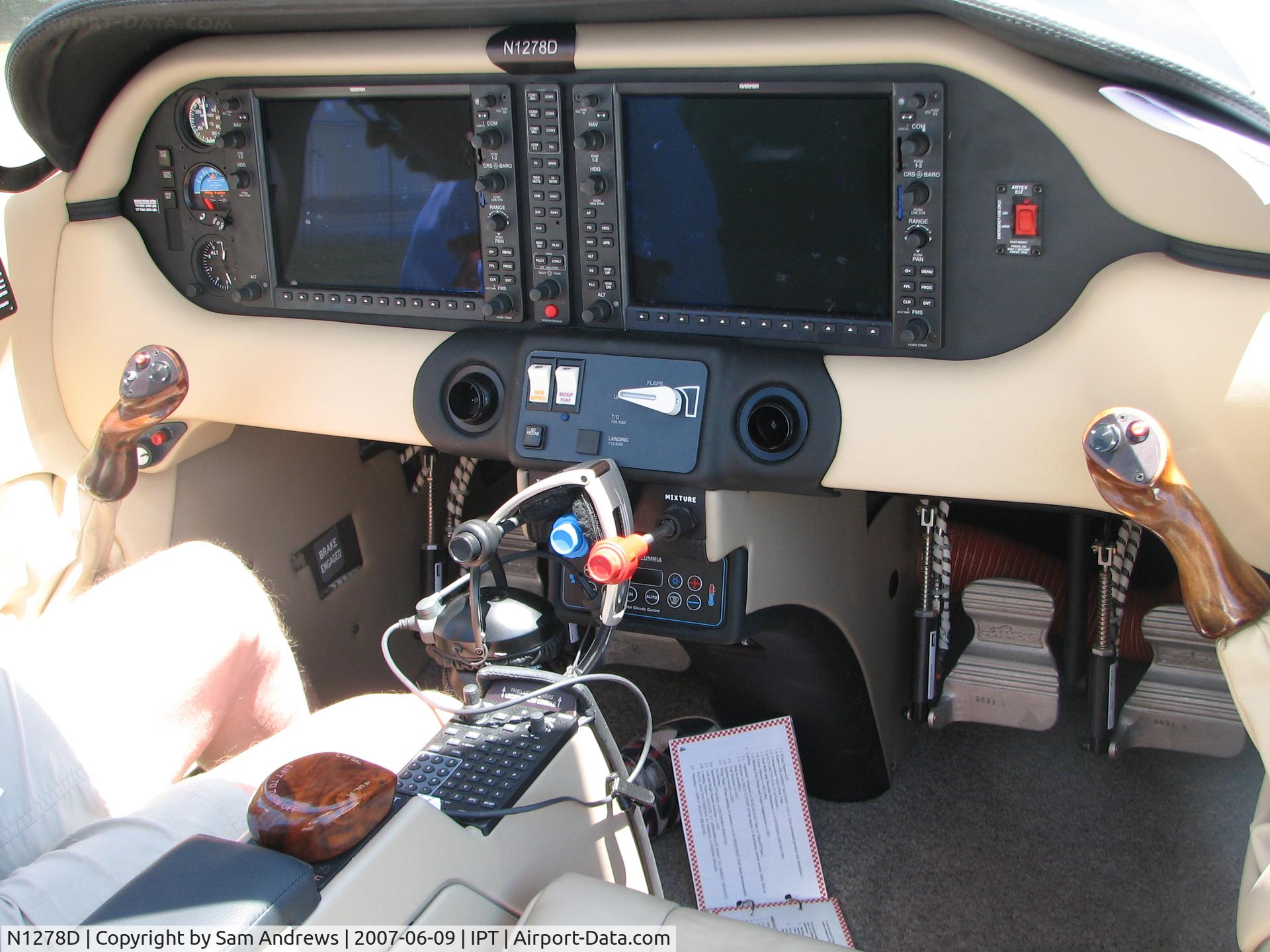 N1278D, 2007 Columbia Aircraft Mfg LC42-550FG C/N 42532, Cockpit....NICE!!!  2007 WRAP Fly-in