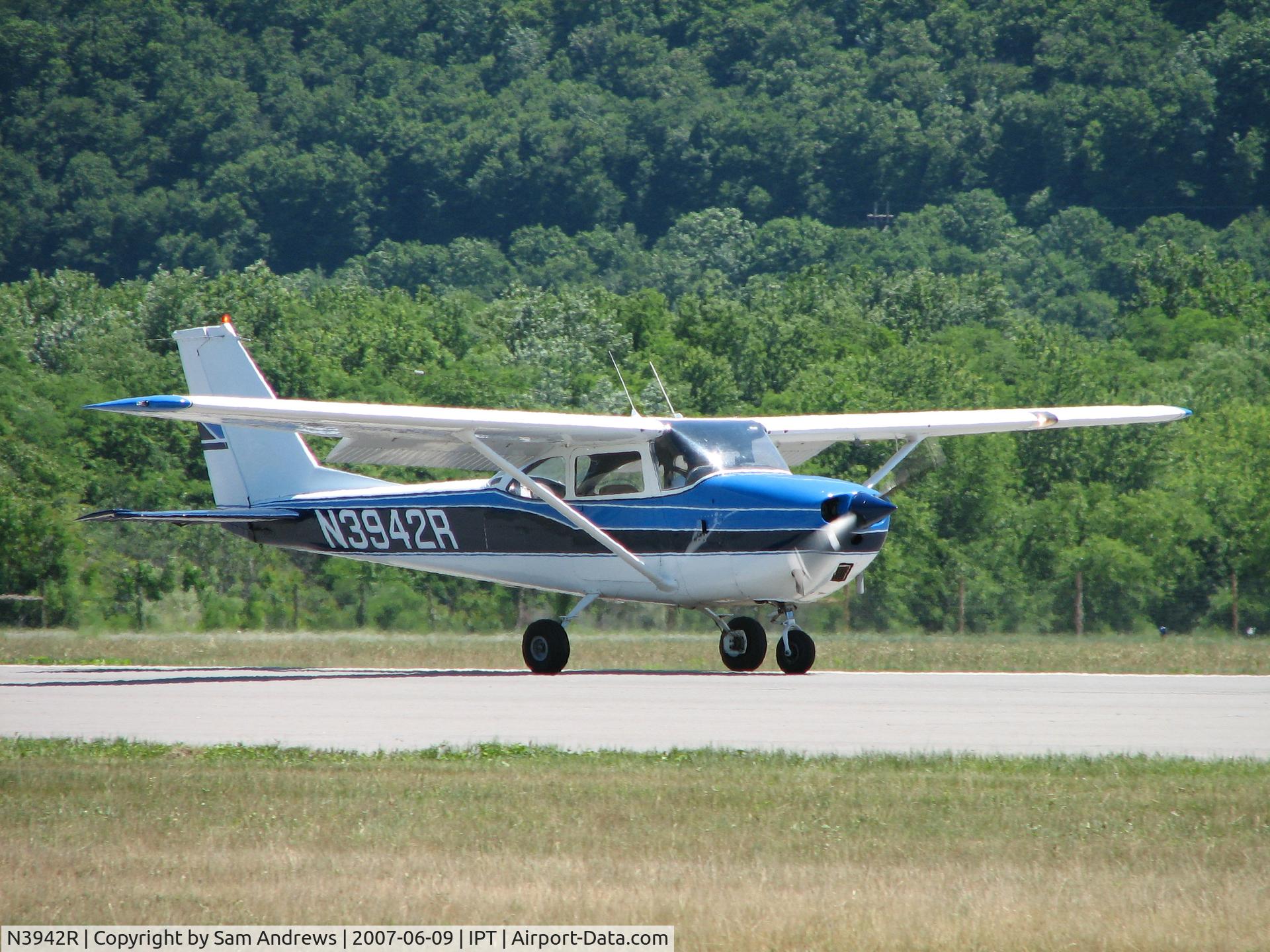 N3942R, 1966 Cessna 172H C/N 17255442, one of the locals at the WRAP 2007 Fly-in