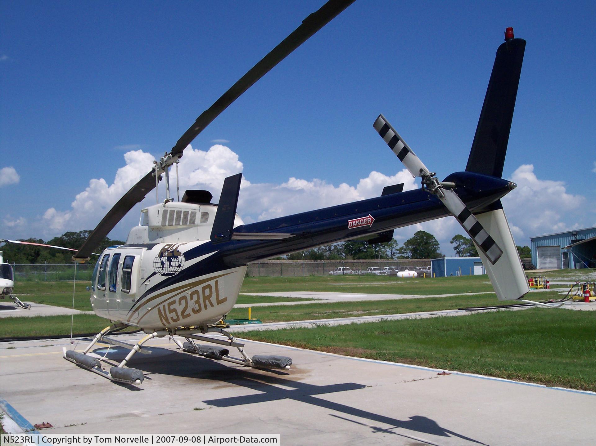 N523RL, 2005 Bell 206L-4 LongRanger IV LongRanger C/N 52321, On the helipad at the Intracoastal City base.