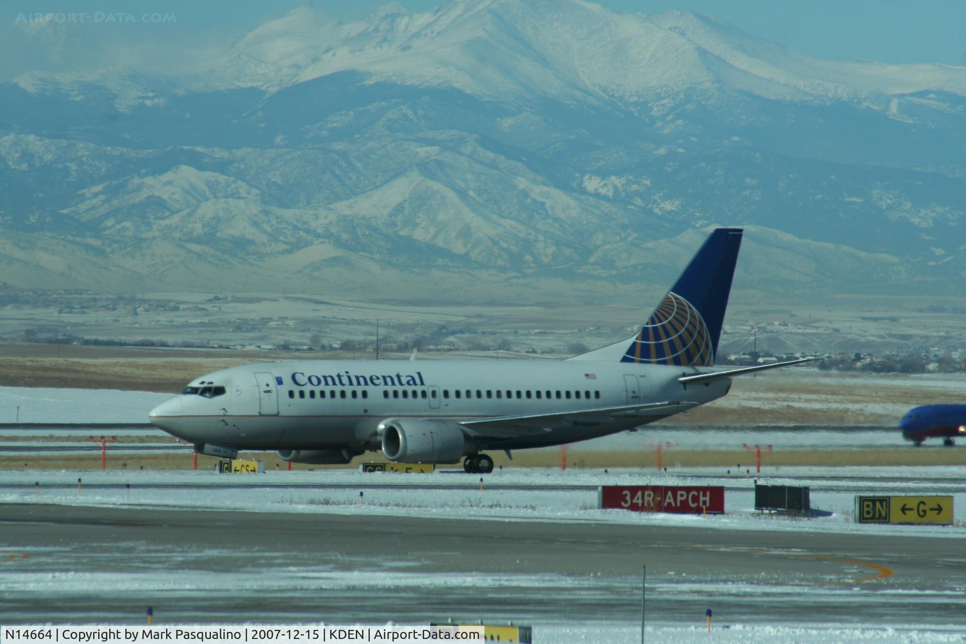 N14664, 1998 Boeing 737-524 C/N 28925, Boeing 737-500