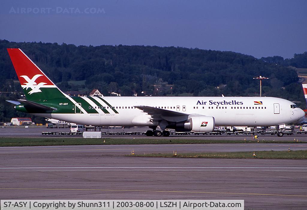 S7-ASY, 2001 Boeing 767-33A/ER C/N 29386, Taxiing to the terminal