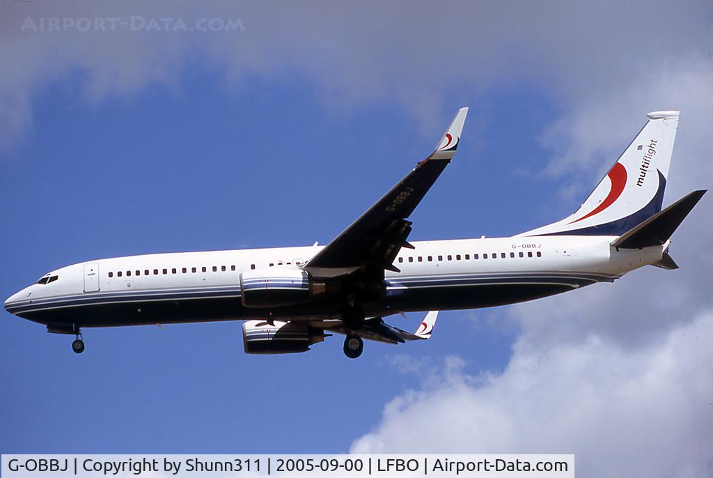 G-OBBJ, 2001 Boeing 737-8DR C/N 32777, Landing rwy 32L