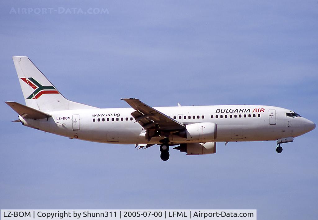 LZ-BOM, 1997 Boeing 737-36Q C/N 29059, Landing rwy 31R