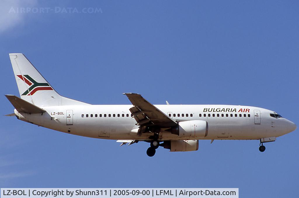 LZ-BOL, 1989 Boeing 737-3M8 C/N 24024, Landing rwy 31R
