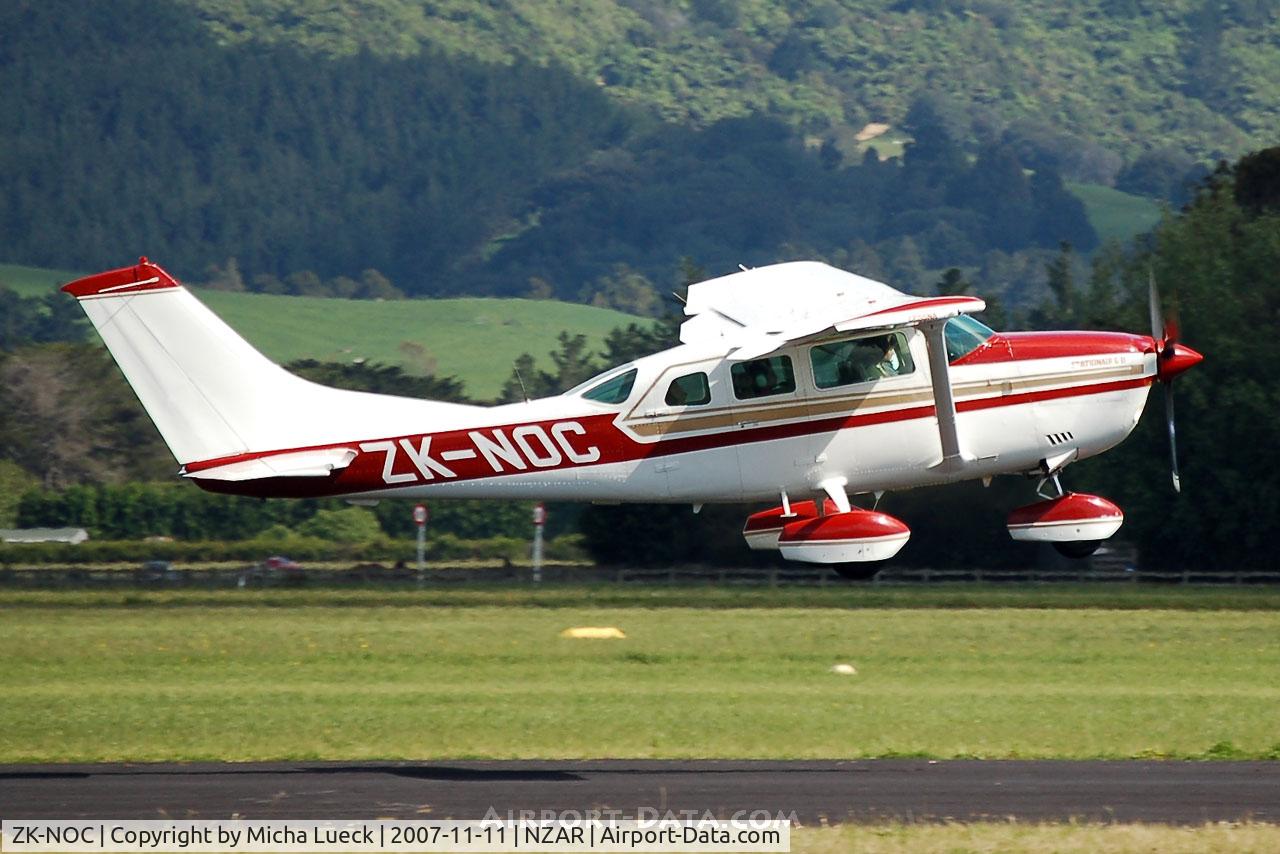 ZK-NOC, Cessna U206G Stationair C/N U20606563, Taking off