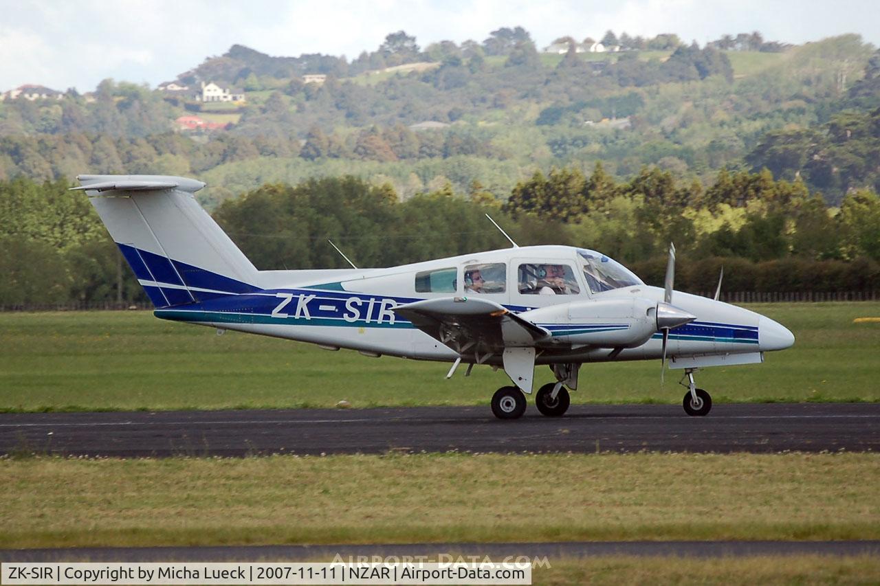 ZK-SIR, Beech 76 Duchess C/N ME-222, Aborting take-off run