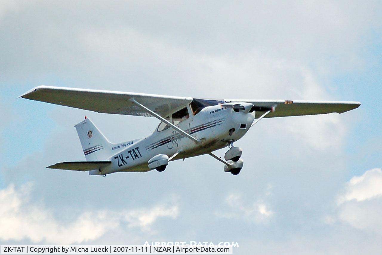 ZK-TAT, Cessna 172R C/N 17280635, Ardmore Flying School