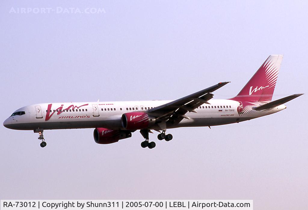 RA-73012, 1992 Boeing 757-230 C/N 25440, Landing rwy 25R