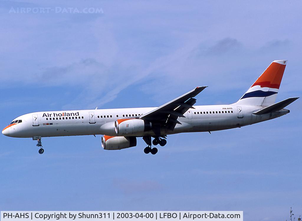 PH-AHS, 1993 Boeing 757-28A C/N 25622, Landing rwy 14R