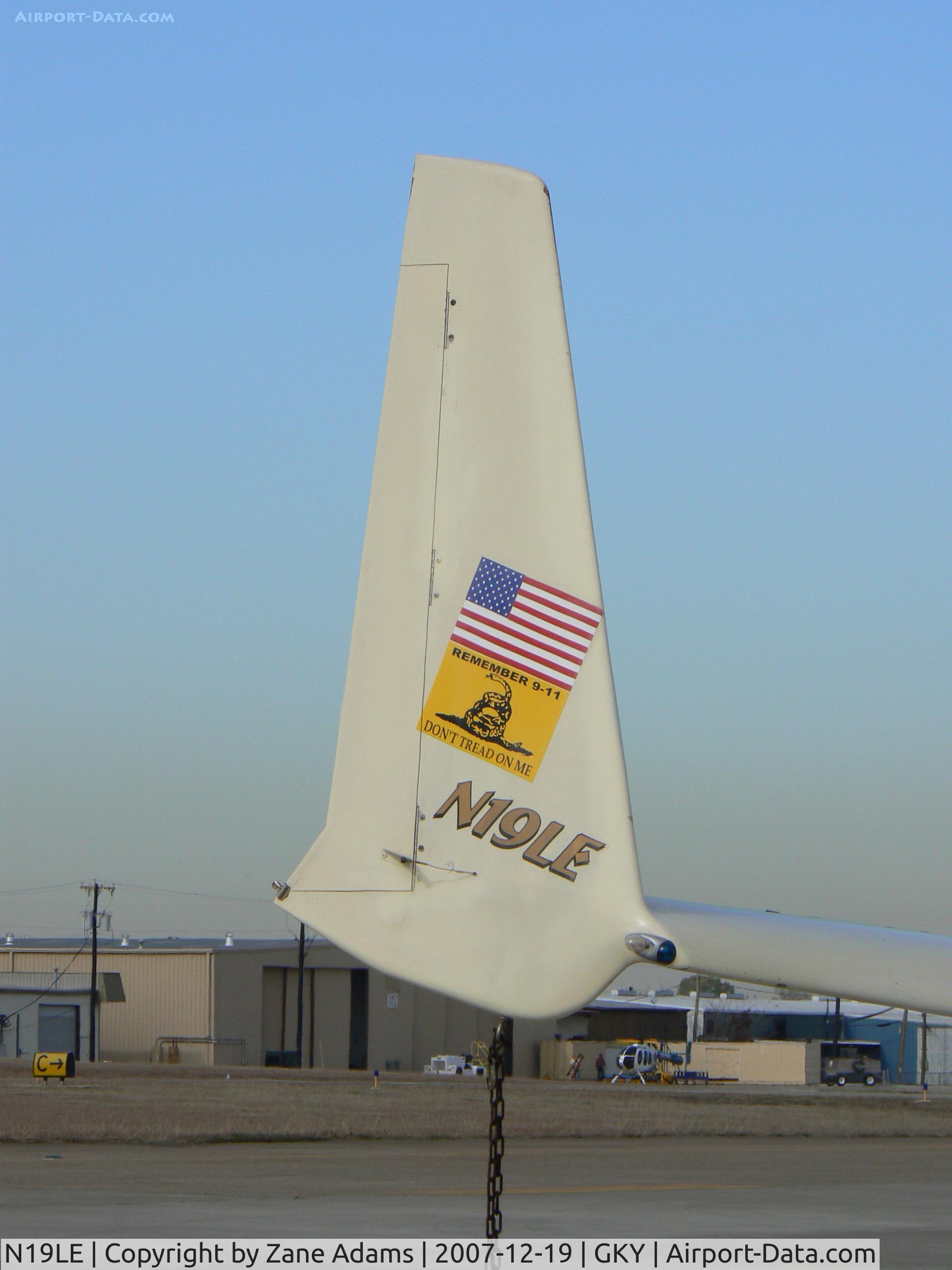 N19LE, Rutan Long-EZ C/N 1341, At Grand Prairie Municipal