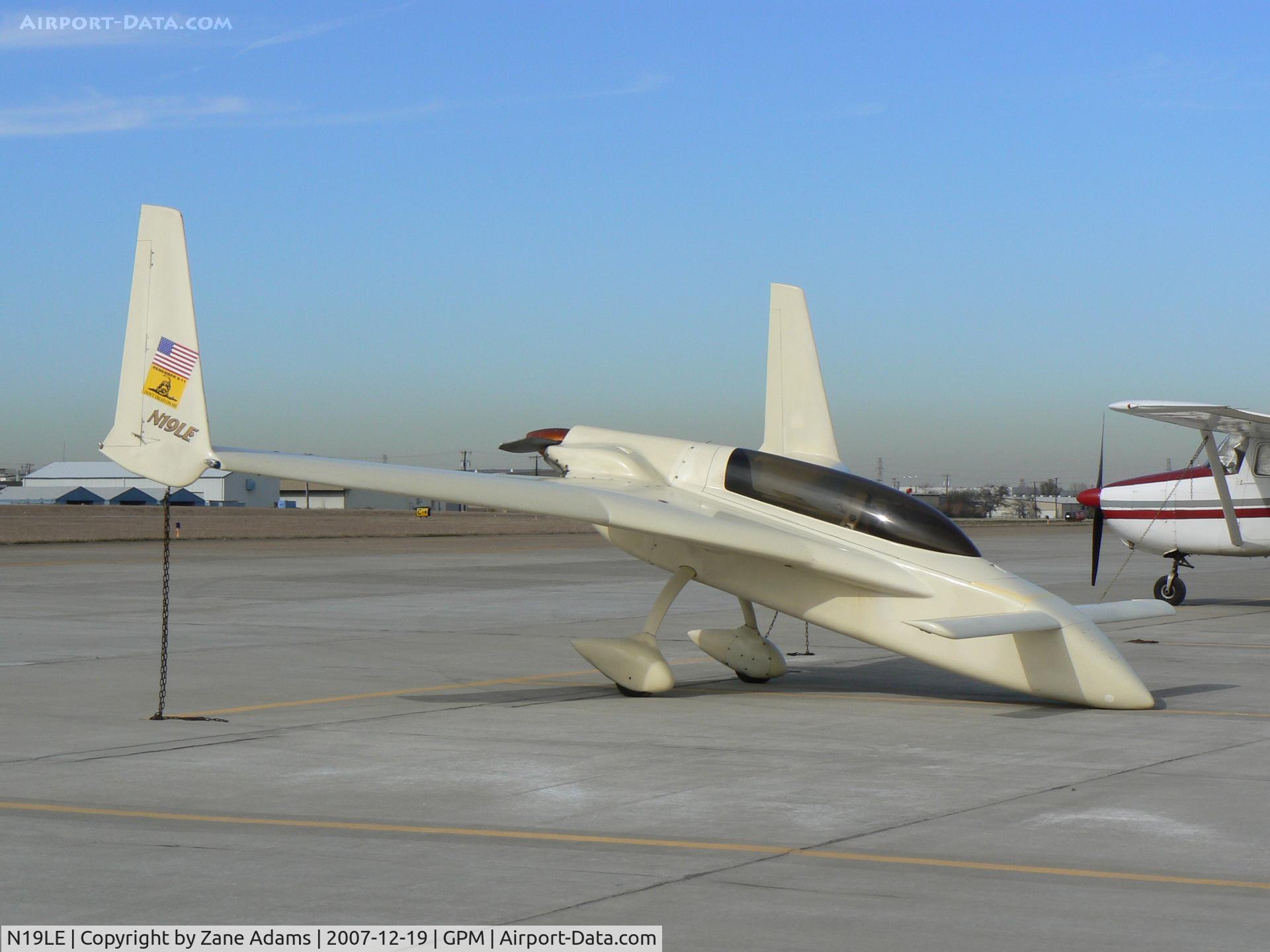 N19LE, Rutan Long-EZ C/N 1341, At Grand Prairie Municipal