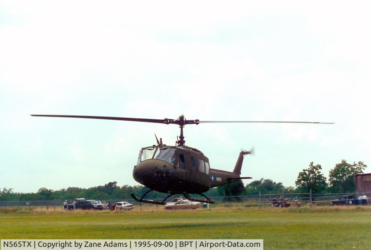 N565TX, 1965 Bell UH-1H C/N 65-10091, Formerly Texas Air Command Museum now in Smithsonian American History Museum Washington D.C.