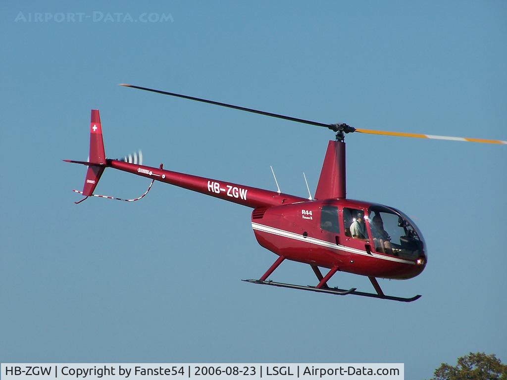 HB-ZGW, 2005 Robinson R44  Raven II C/N 10859, Taking off